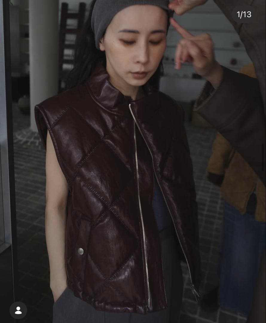 トップス SYNTHETIC LEATHER QUILTING MINI VEST