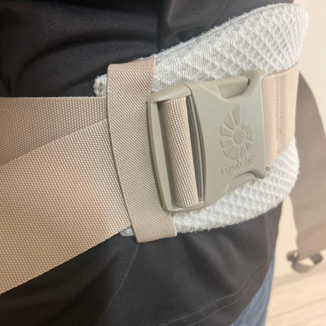 エルゴ オムニブリーズ 抱っこ紐 /サンドベージュ 収納ポーチ付き