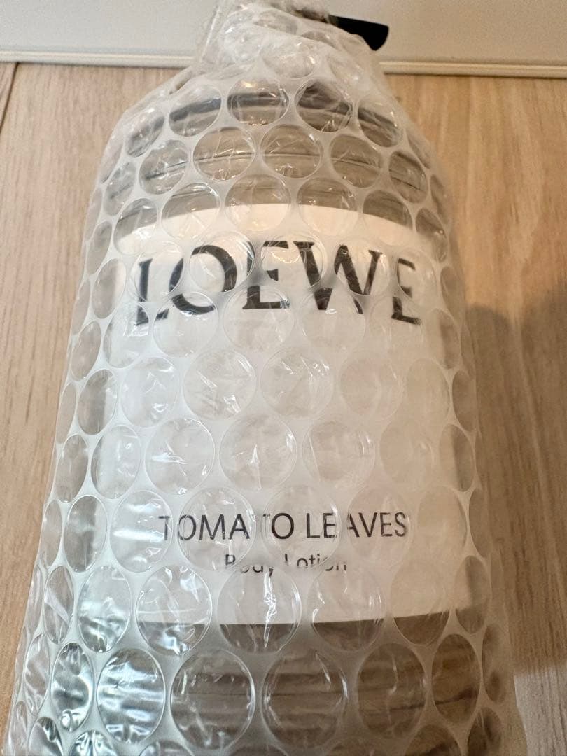 LOEWE ボディーローション本体　トマトリーフ
