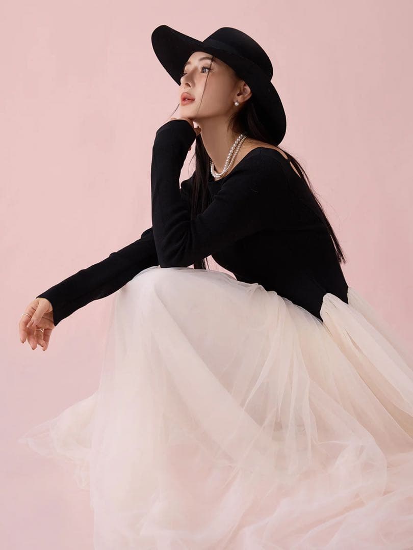 彩さん専用eimy カーブシルエットニットコンビチュールフレアワンピース新品M