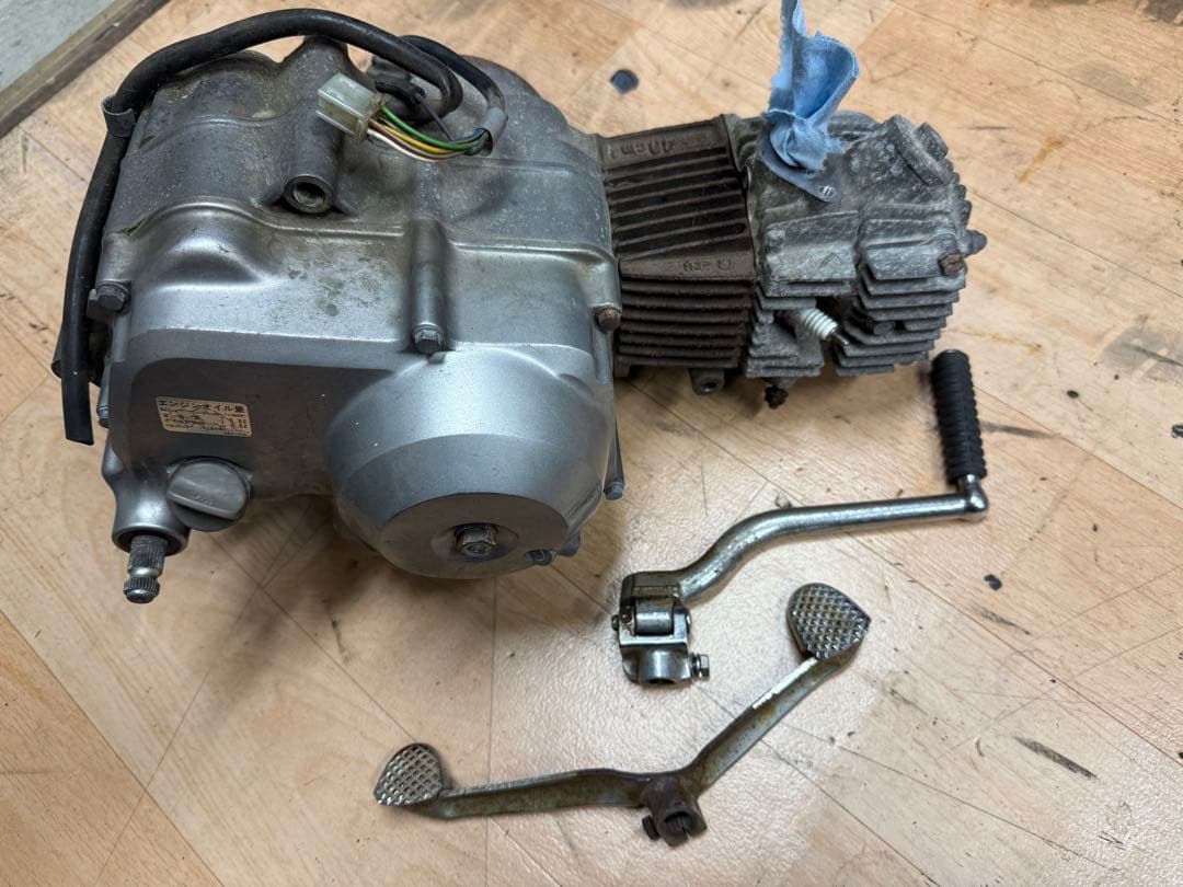 カブ純正エンジン3速12V実動　オマケ付き　送料込み