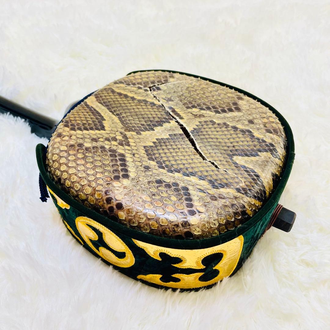 現状品　沖縄三線　蛇皮　ヘビ皮　ケース付き　爪　三味線