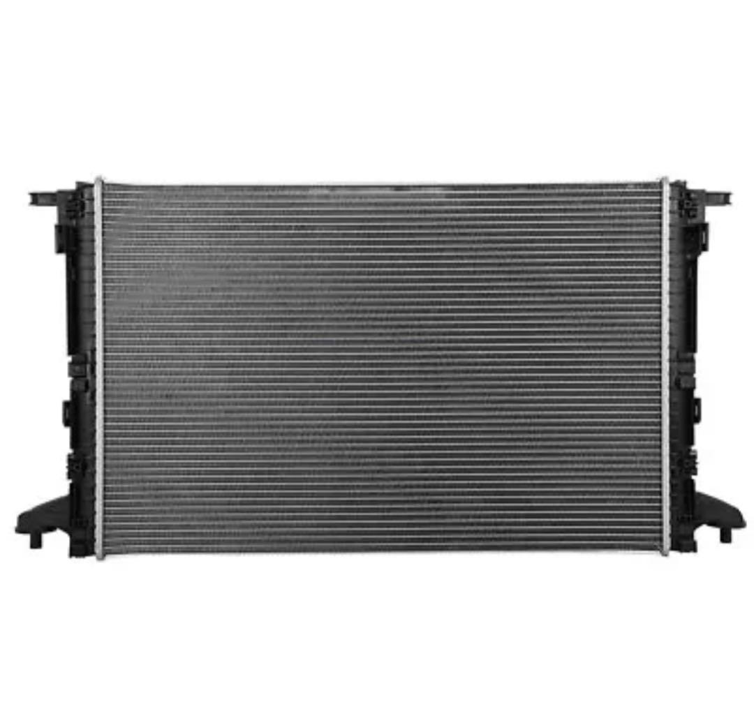 新品　アウディA5ラジエーター 8W0121251AK