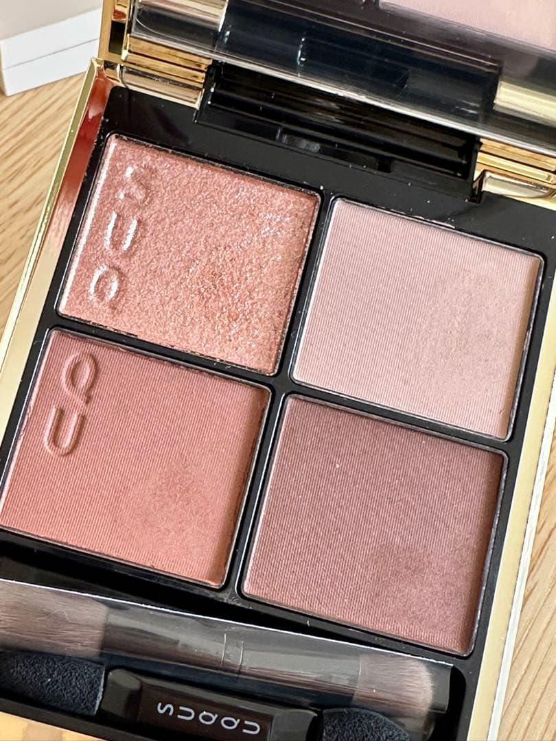 SUQQU スック シグニチャーカラーアイズ　S02 霜華