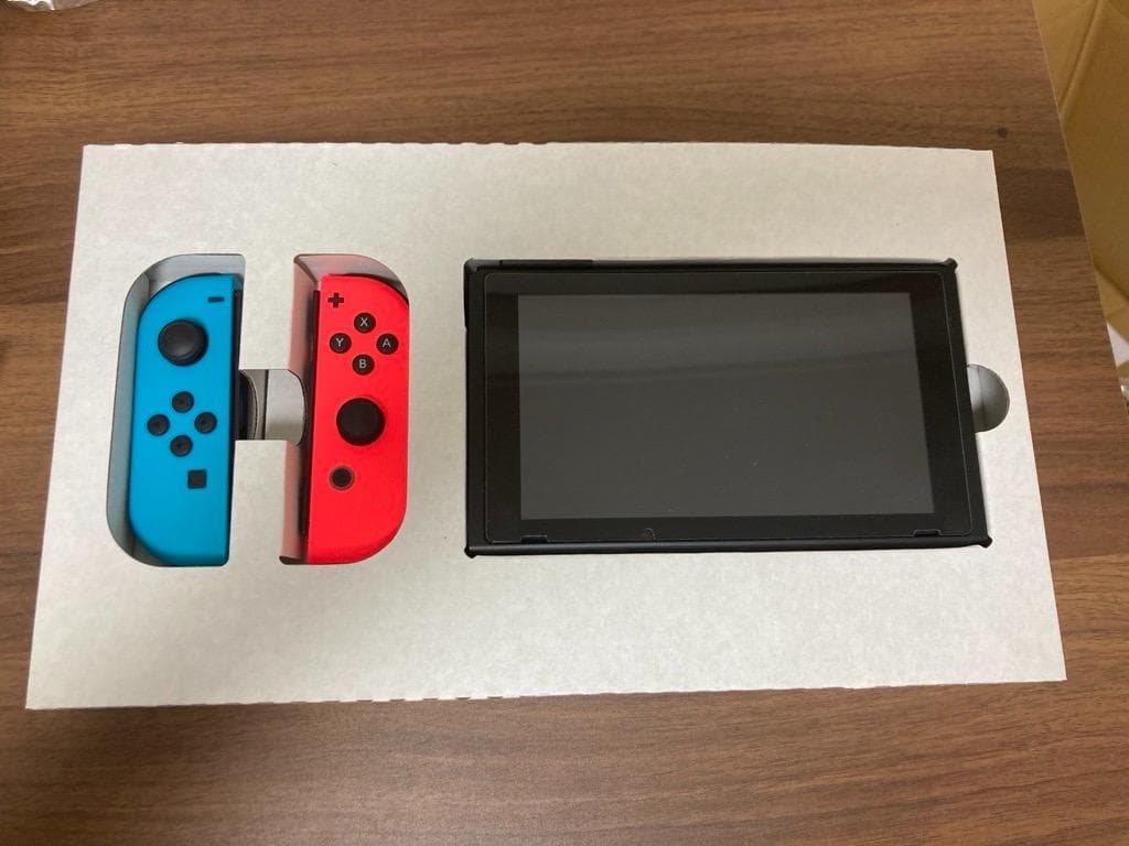 【美品】ニンテンドースイッチ 本体 赤青モデル 付属品多数