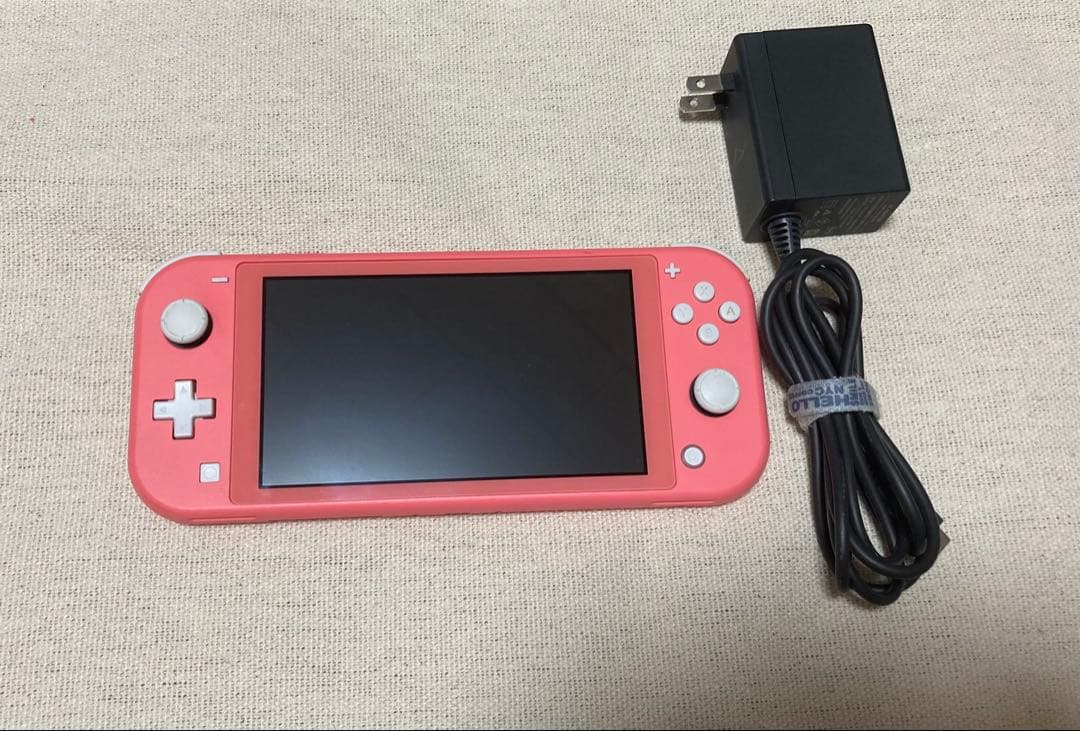 Nintendo Switch Lite ピンク 本体　充電器付き