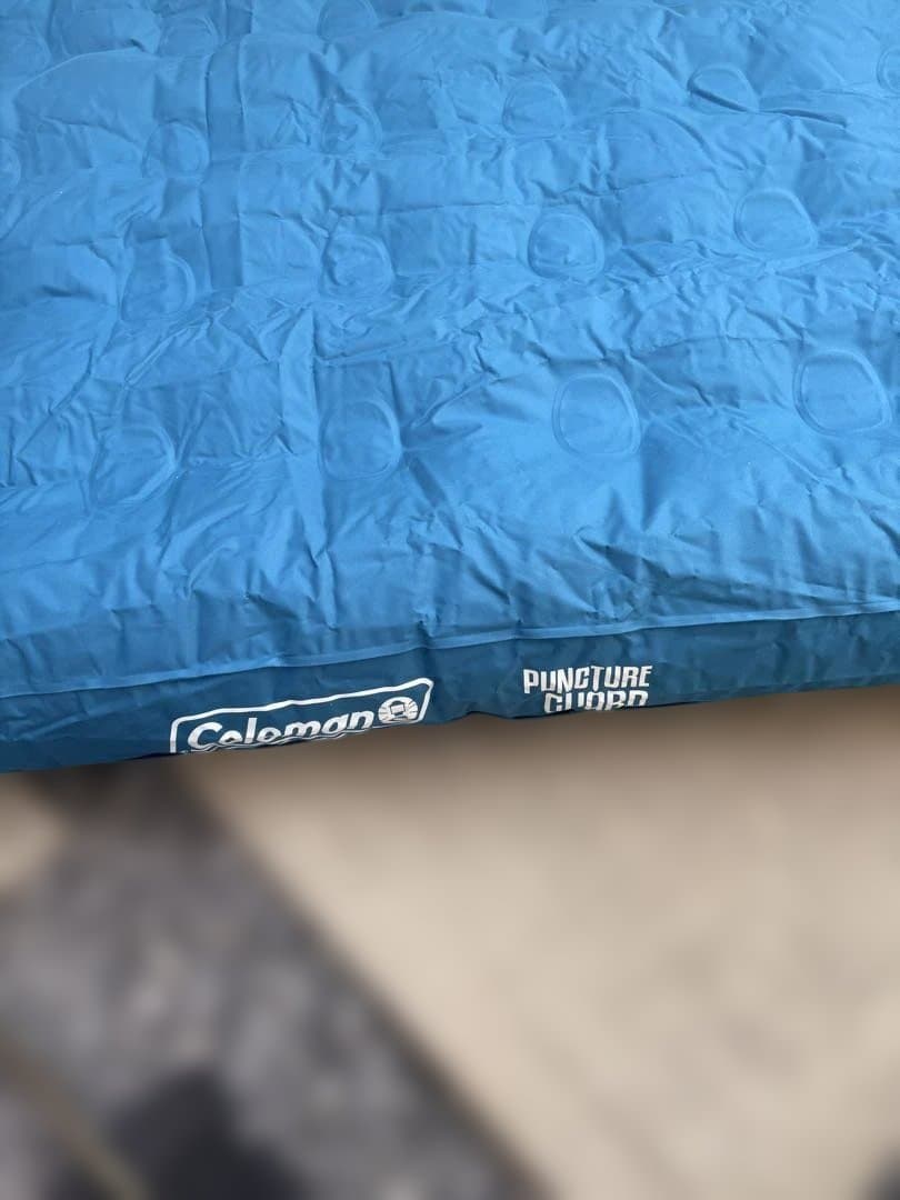 Coleman エアマットとポンプ