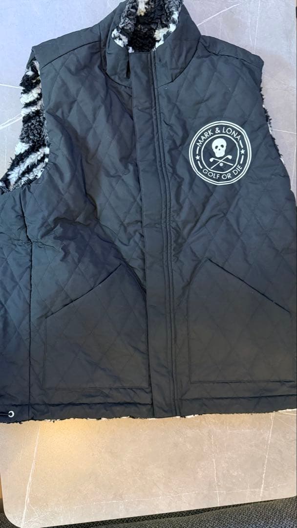 マーク&ロナ　 MARK & LONA キルティングベスト 黒