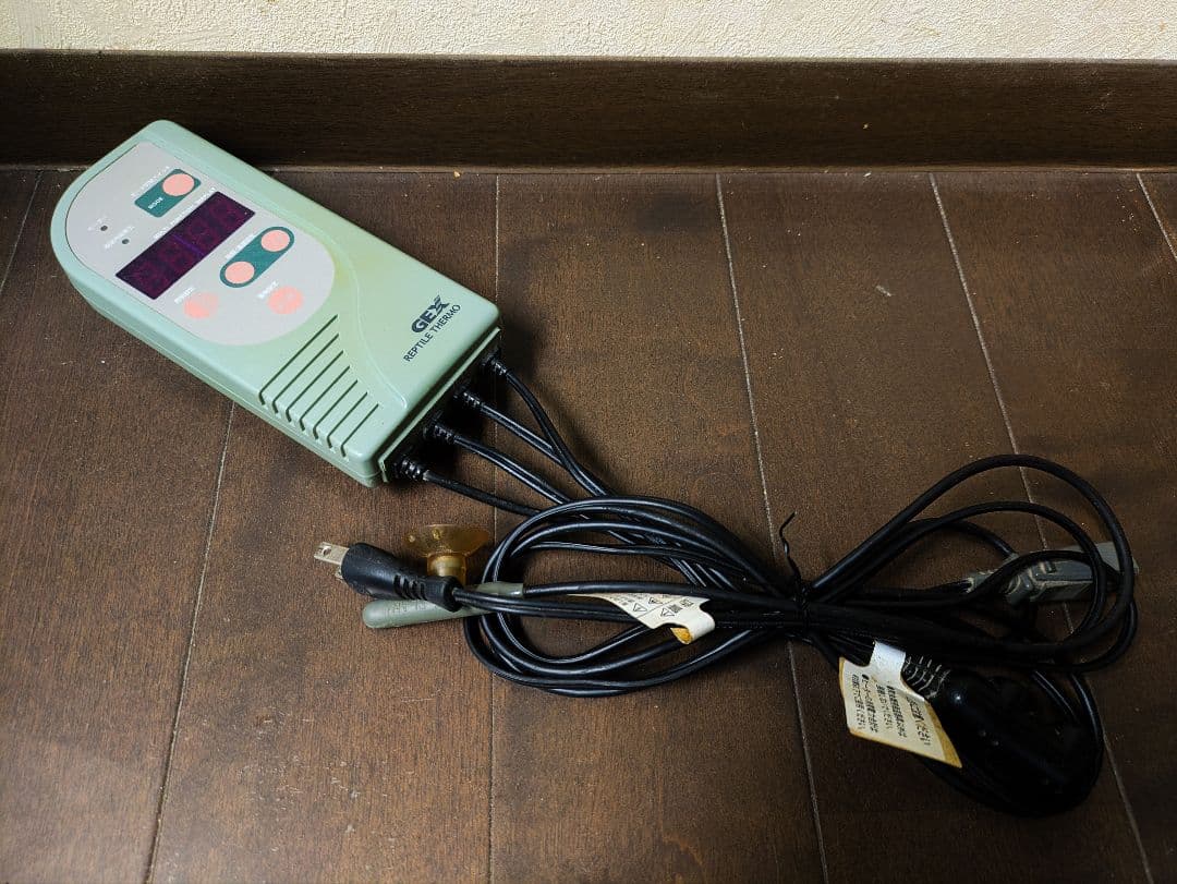 植物用パネルヒーター & 爬虫類用サーモスタット