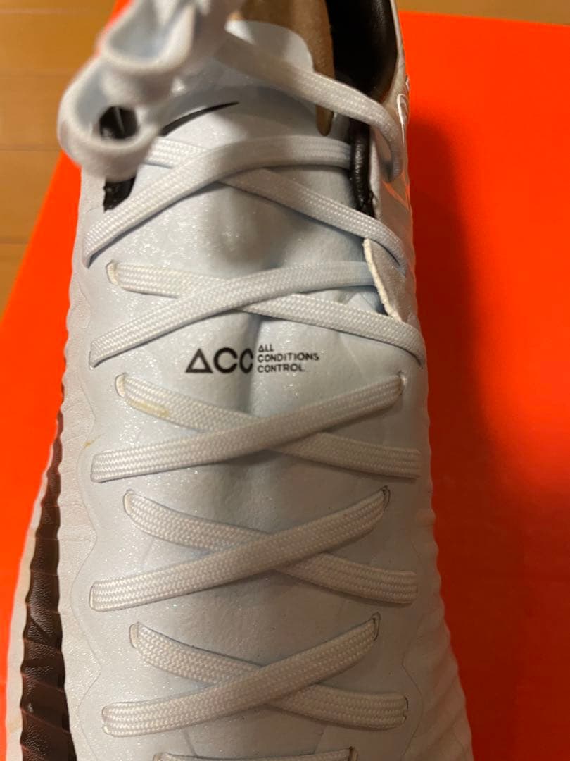 ナイキサッカースパイク　マーキュリアルヴェイパー　CR7スパイク