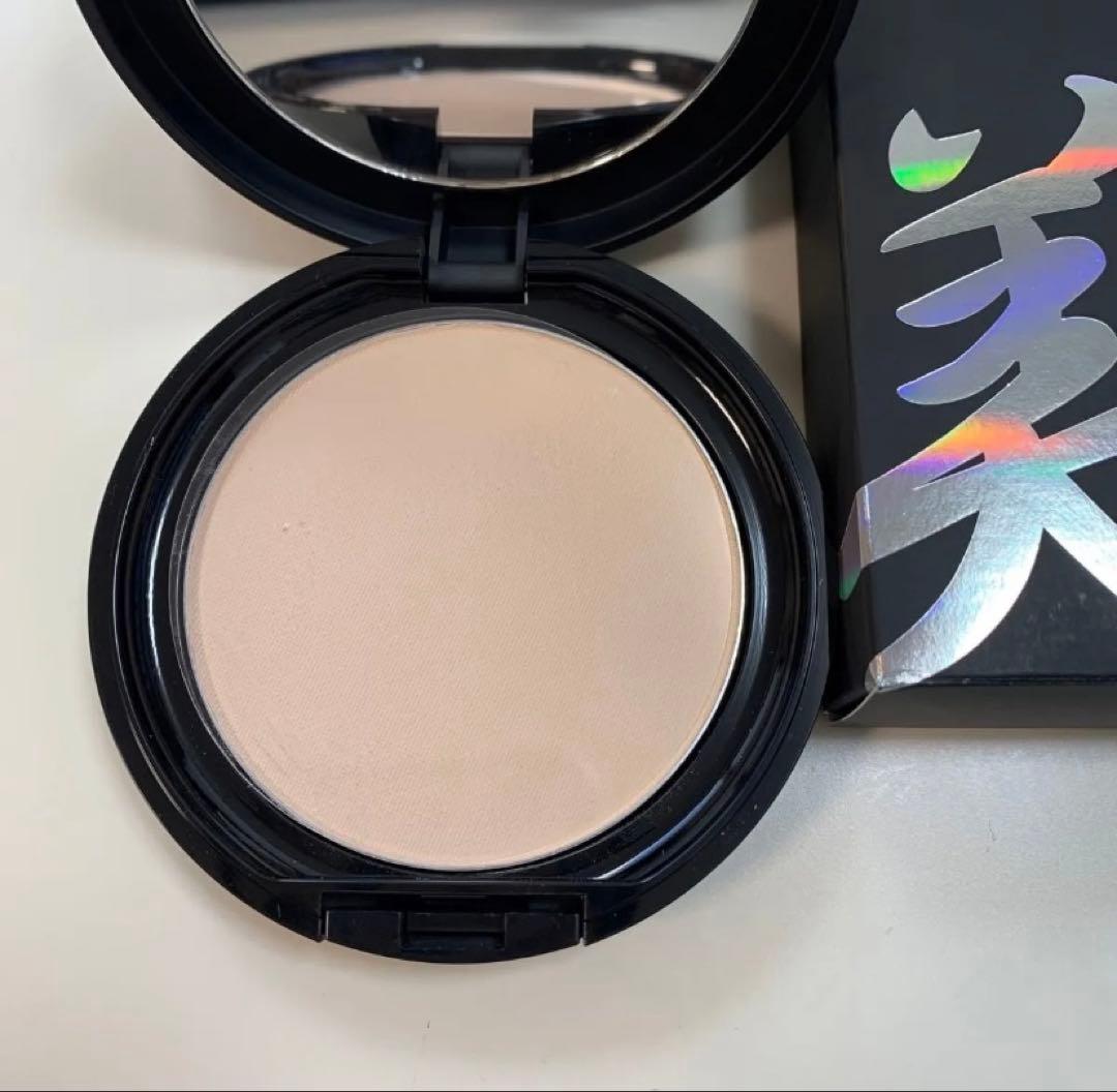 ナチュレサプリメント　マイクロヒアロパウダー　オークル（レフィル×2、ケース1）