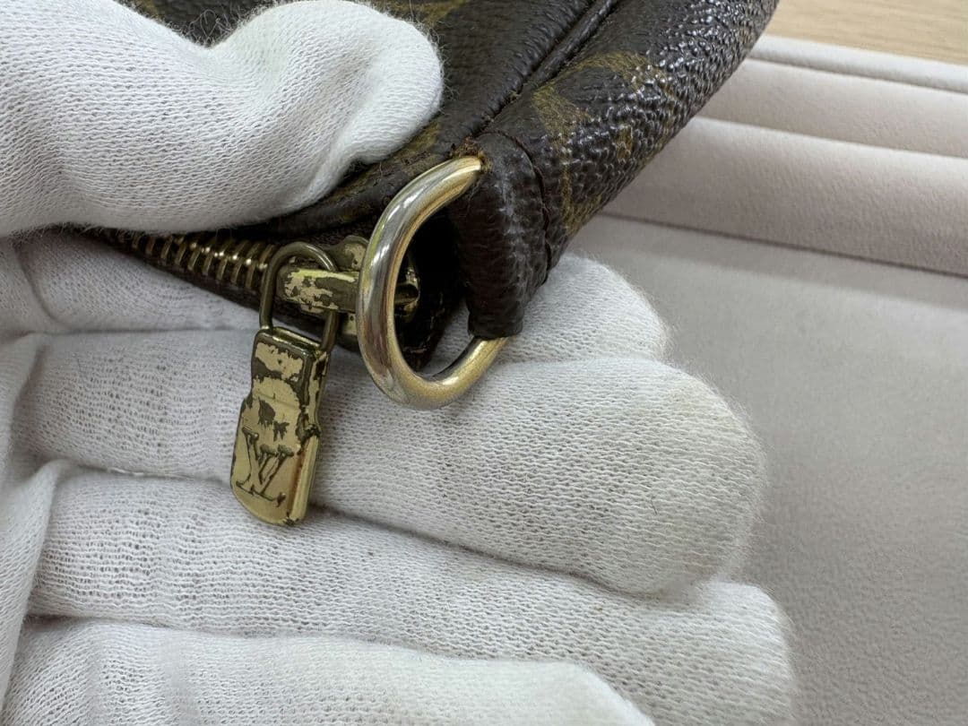 LOUIS VUITTON モノグラム アクセソワール