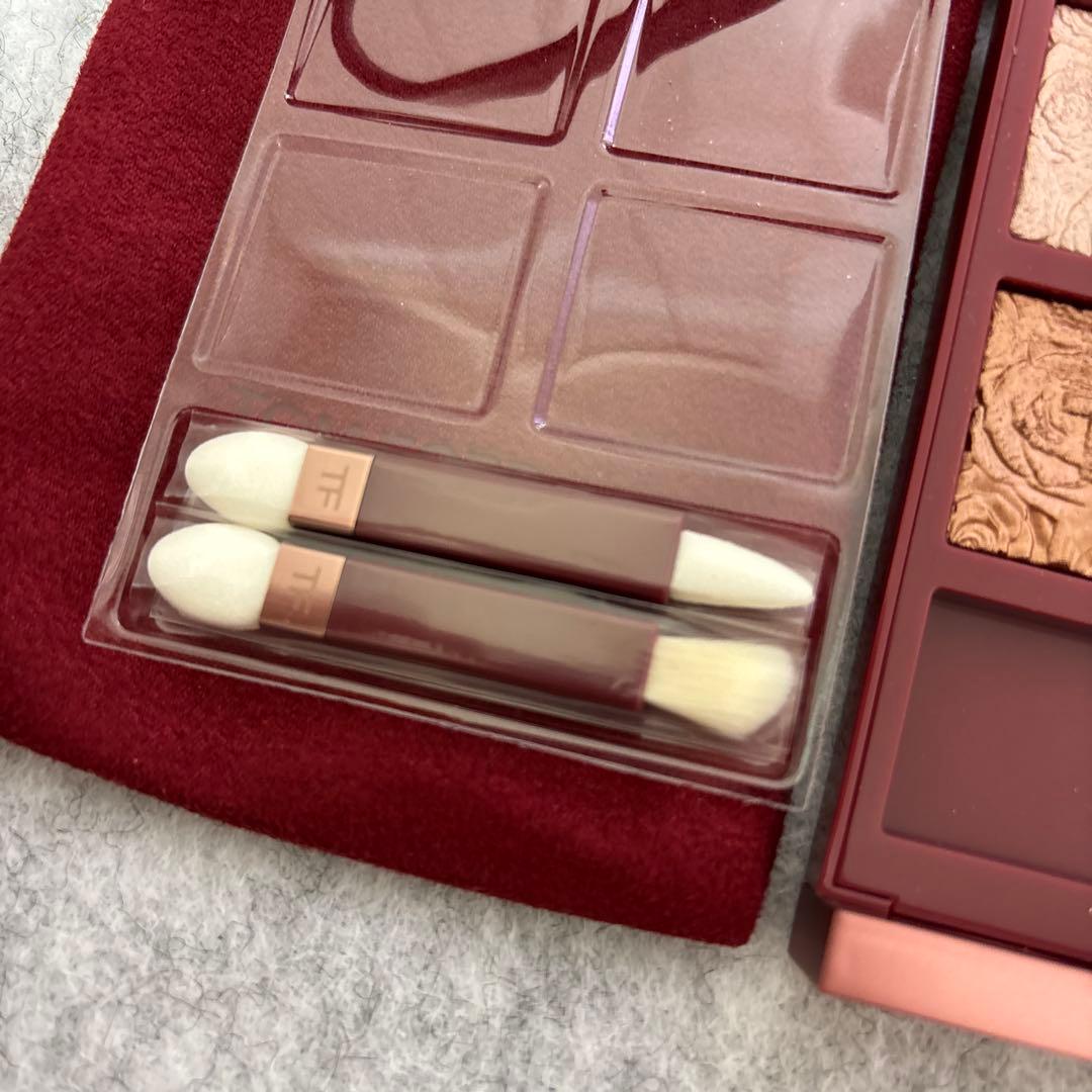 TOM FORDアイカラークォード 01RE ローズ エクスポーズド