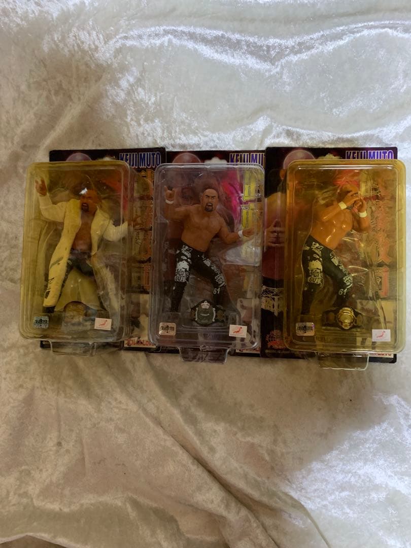 レア新品 未開封品 武藤敬司フィギュア　プロレスLOVE 3体ベルト付きセット