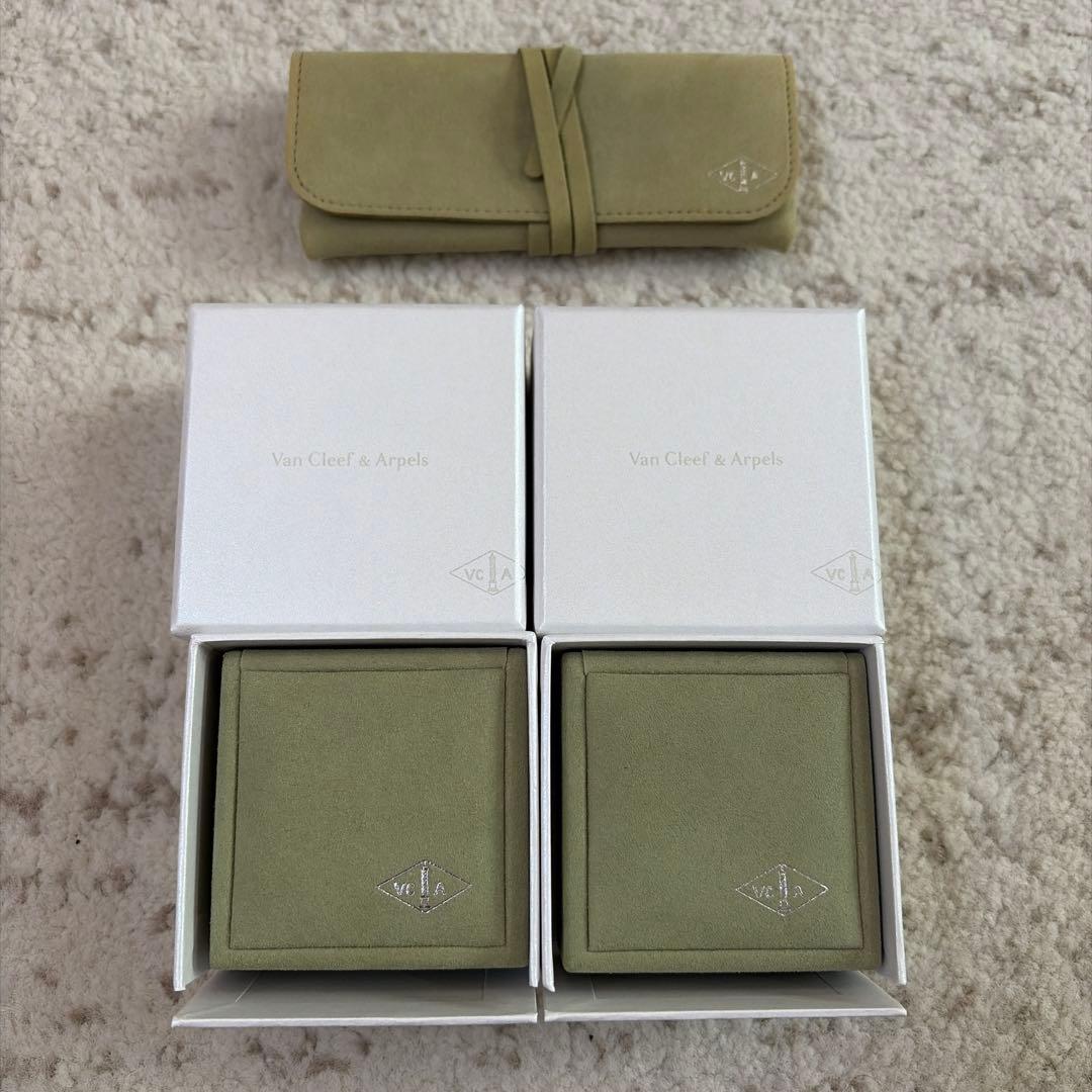 Van Cleef & Arpels ジュエリーケース2個セット＋ケアキット