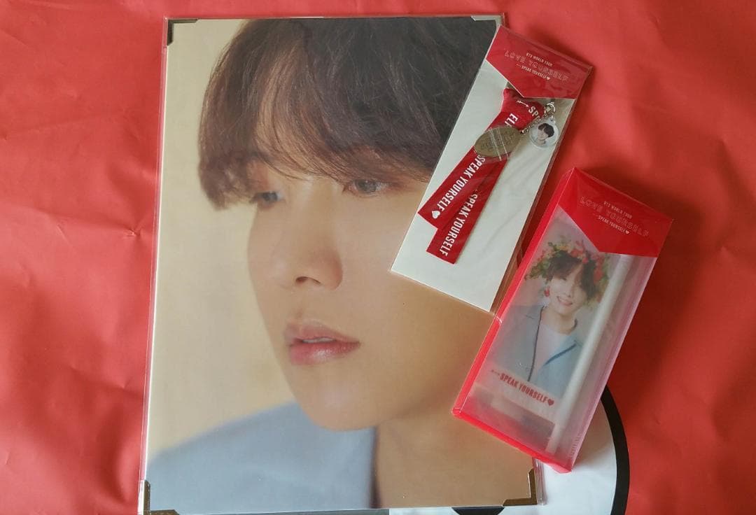 BTS J-HOPE SYS プレミアムフォト + キーリング + ミニフラッグ