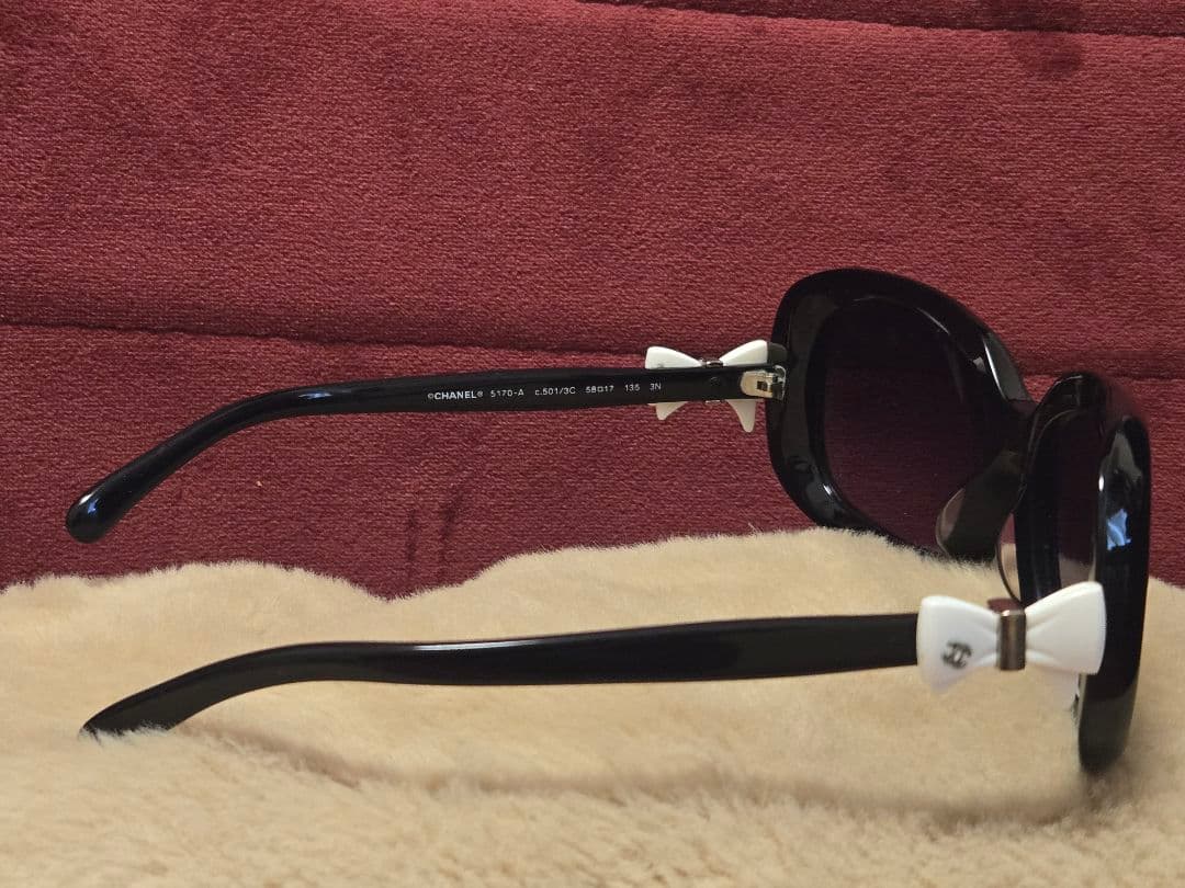 CHANEL ブラック サングラス リボン付き ケース付き