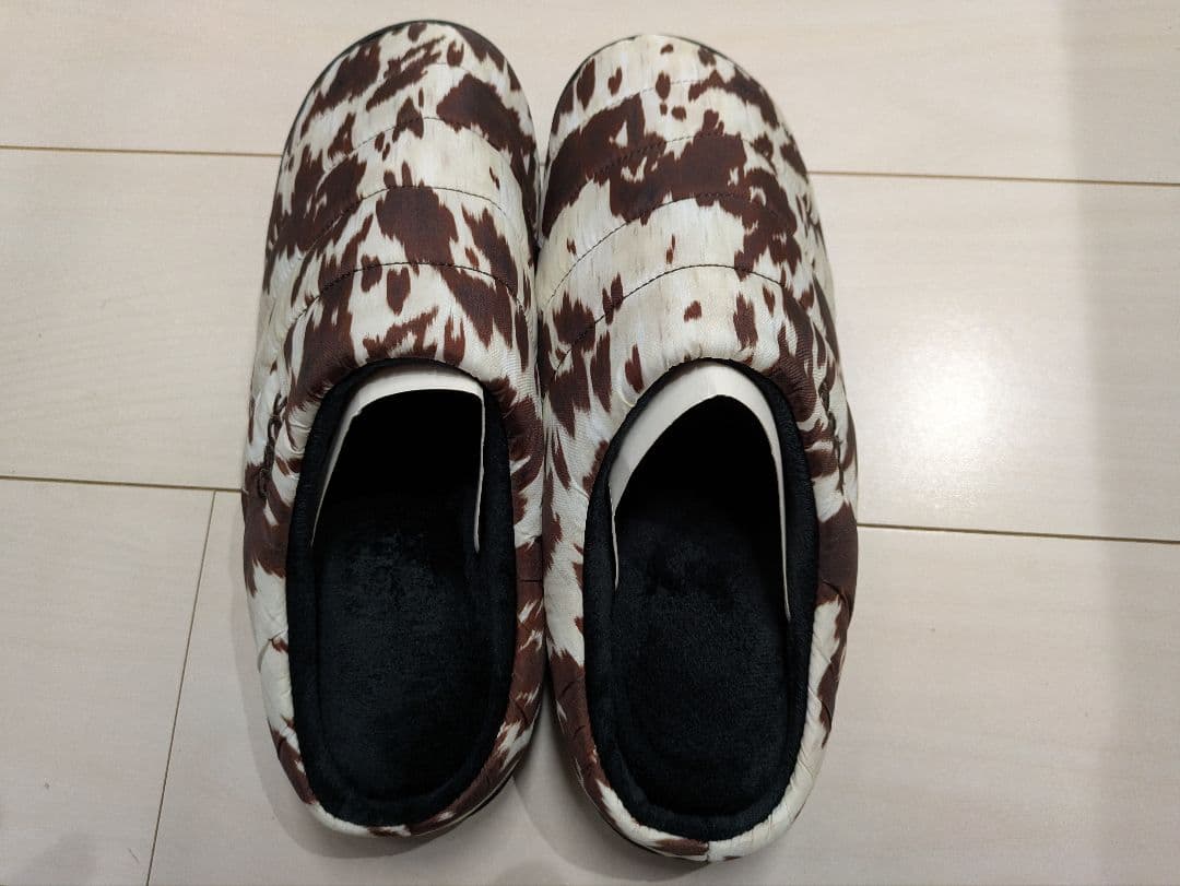 SUBU 牛柄スリッパ 収納袋付き