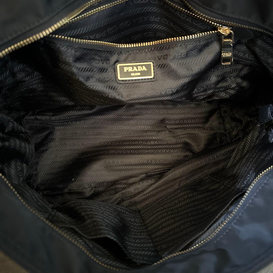 PRADAバック