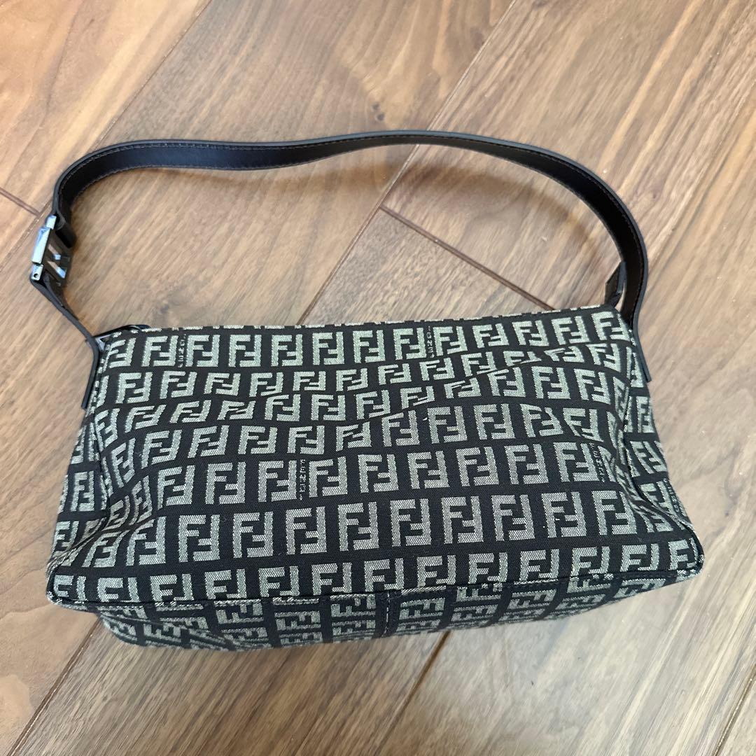 【楓】FENDI フェンディ　ハンドバッグ　ヴィンテージ　ズッカ柄