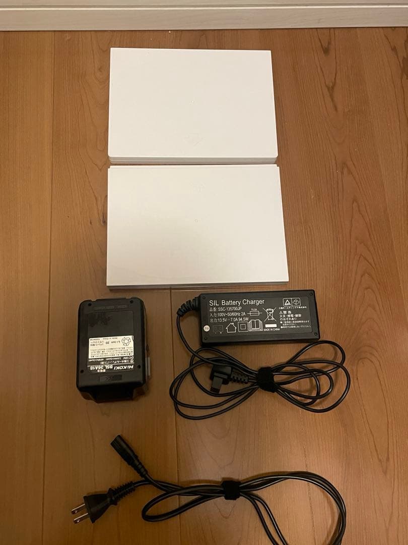 HiKOKI ハイコーキ 冷温庫　UL18DB バッテリー1個つき