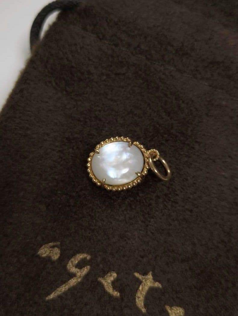 【新品】アガット K10 チャーム レモンクォーツ シェル 白蝶貝 クォーツ