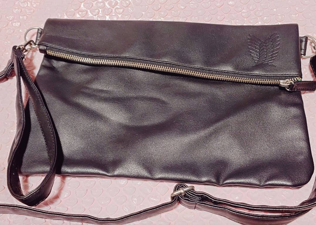 進撃の巨人 ショルダーバッグ リヴァイ エレン attack on titan