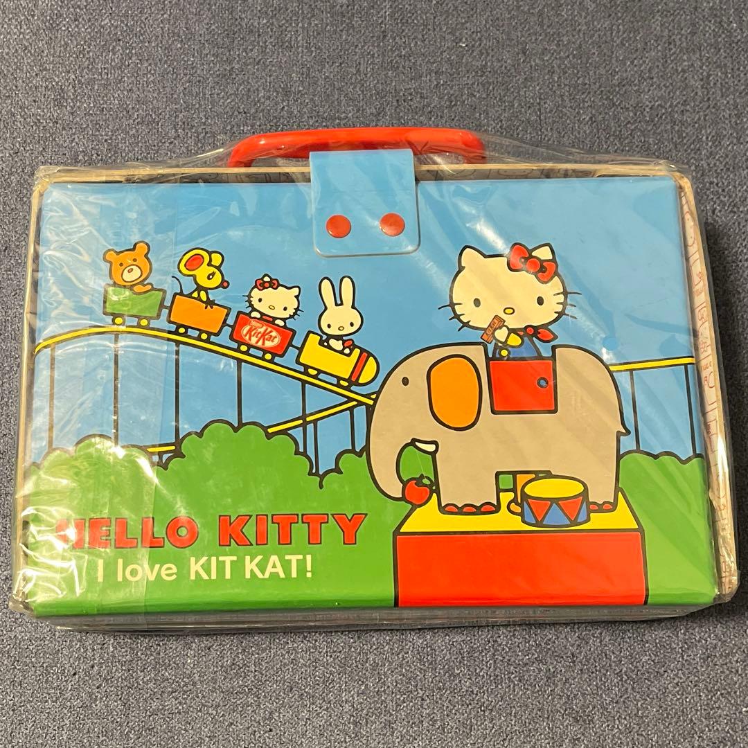 超希少 ハローキティ キットカットコラボ紙製トランクHellokittyサンリオ
