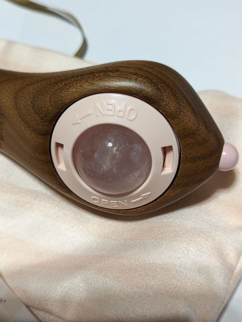 LOUVREDO ソフィルe 美顔ローラー 目元ローラー コロコロ 美品