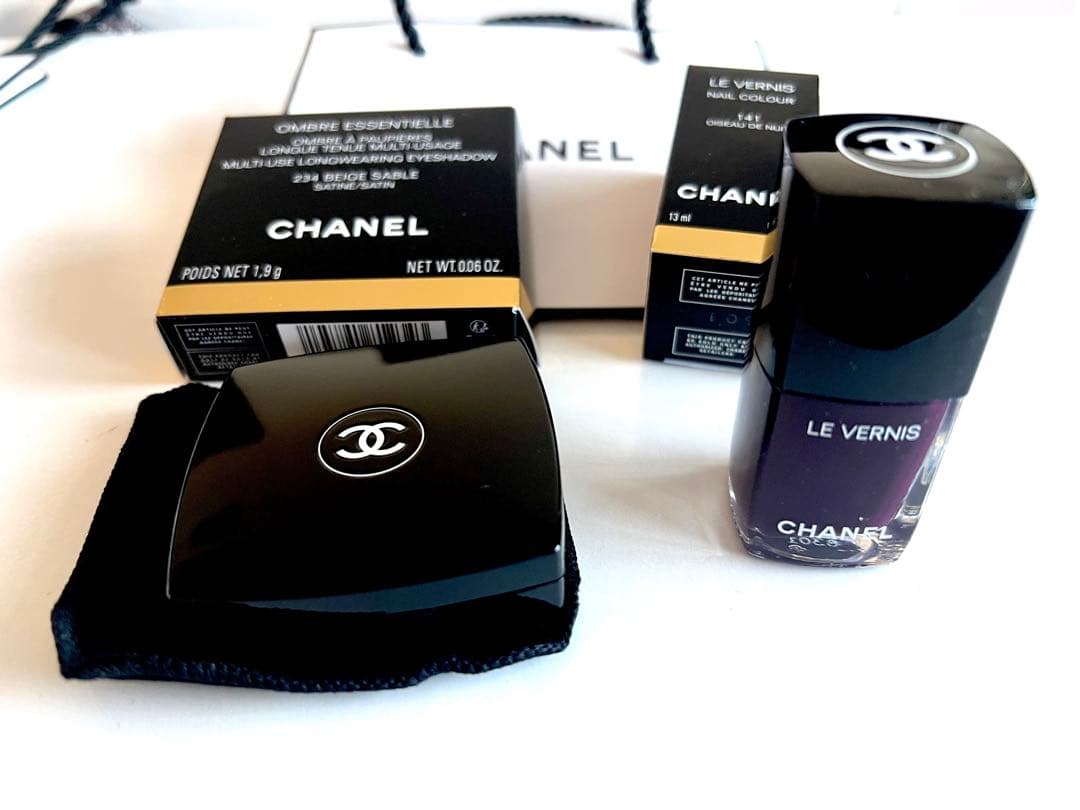 CHANEL アイシャドウ234 &ネイルカラー141 セット