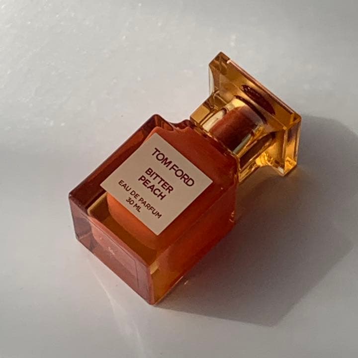 トムフォードビューティー　ビターピーチ　30ミリ　箱付き