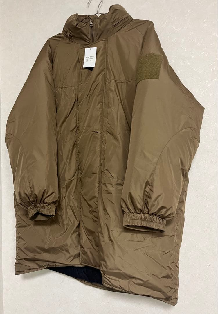 新品タグ付き yield モンスターダウンジャケット イールド ・アウター XL