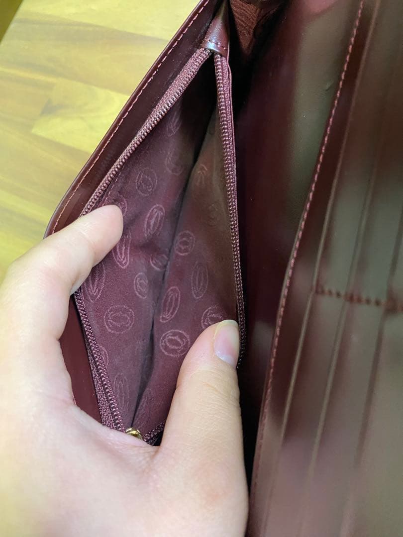 Cartier ボルドー 長財布 マストライン 使用期間約2ヶ月