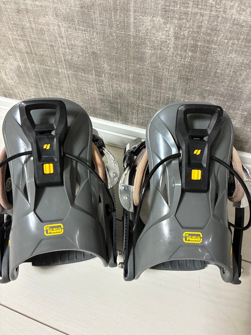 FLOW スノーボード ビンディング リアエントリー フロー　バインディング