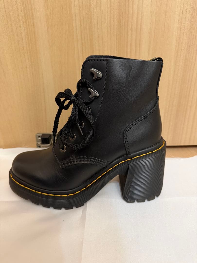 Dr. Martens/ドクターマーチン JESY 6 タイ ブーツ