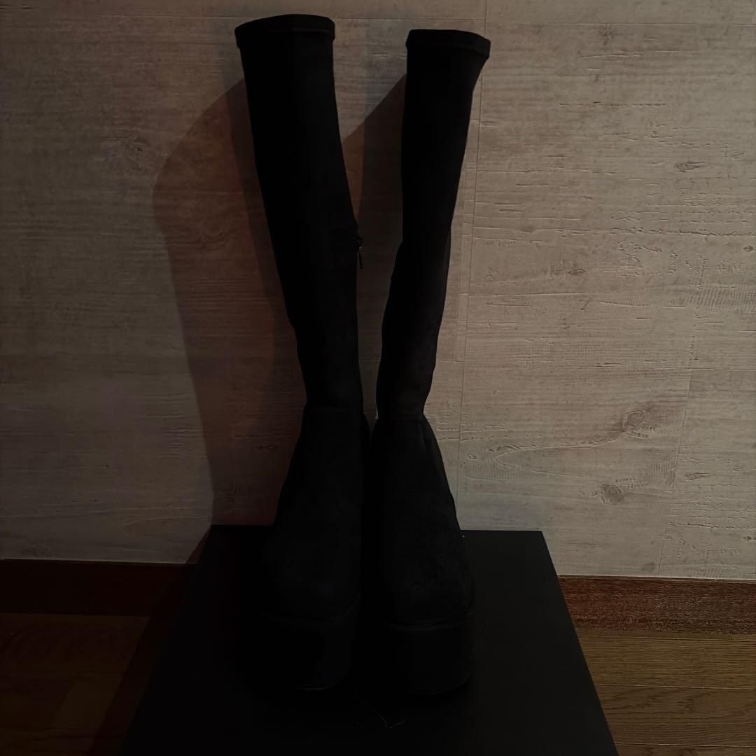 EMODA バルキープランプフィットブーツ Mサイズ