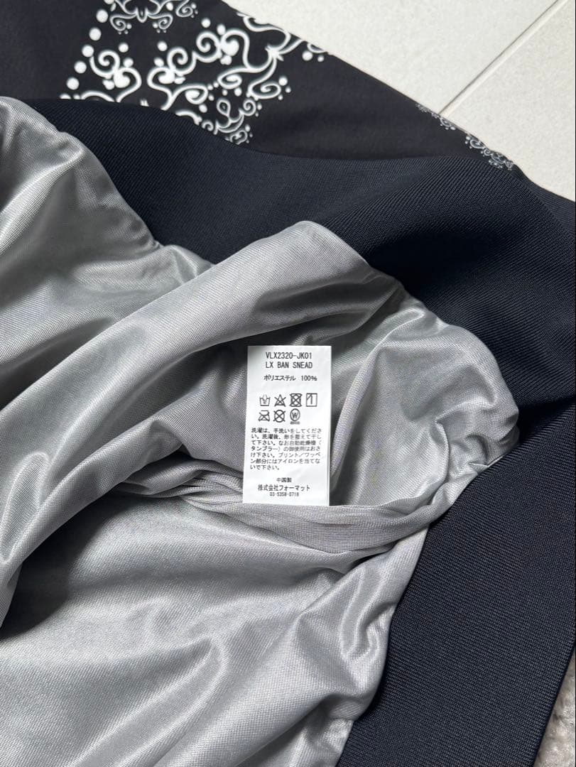 V TWELVE LUX バンダナ柄クルーネックジャケット Lサイズ