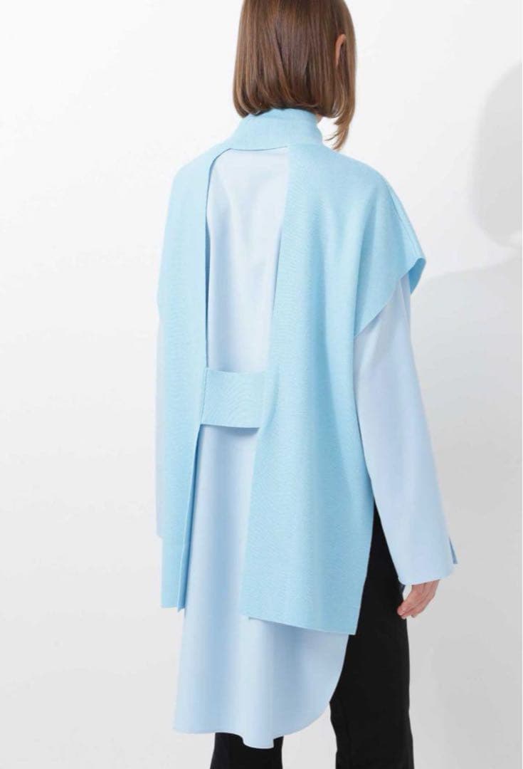 LE PHIL ルフィル バックオープン ニットベスト ブルー