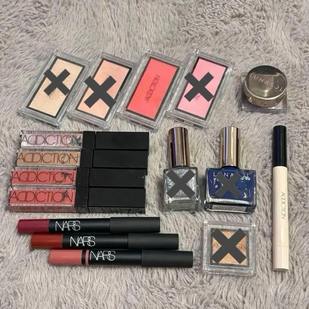 ほぼ新品　コスメセット売り　ファンデーション　チーク　ボディヘアオイル