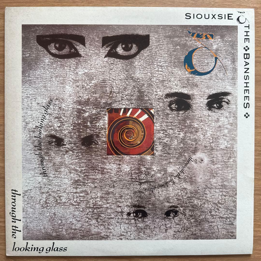 Siouxsie & The Banshees – Through The…