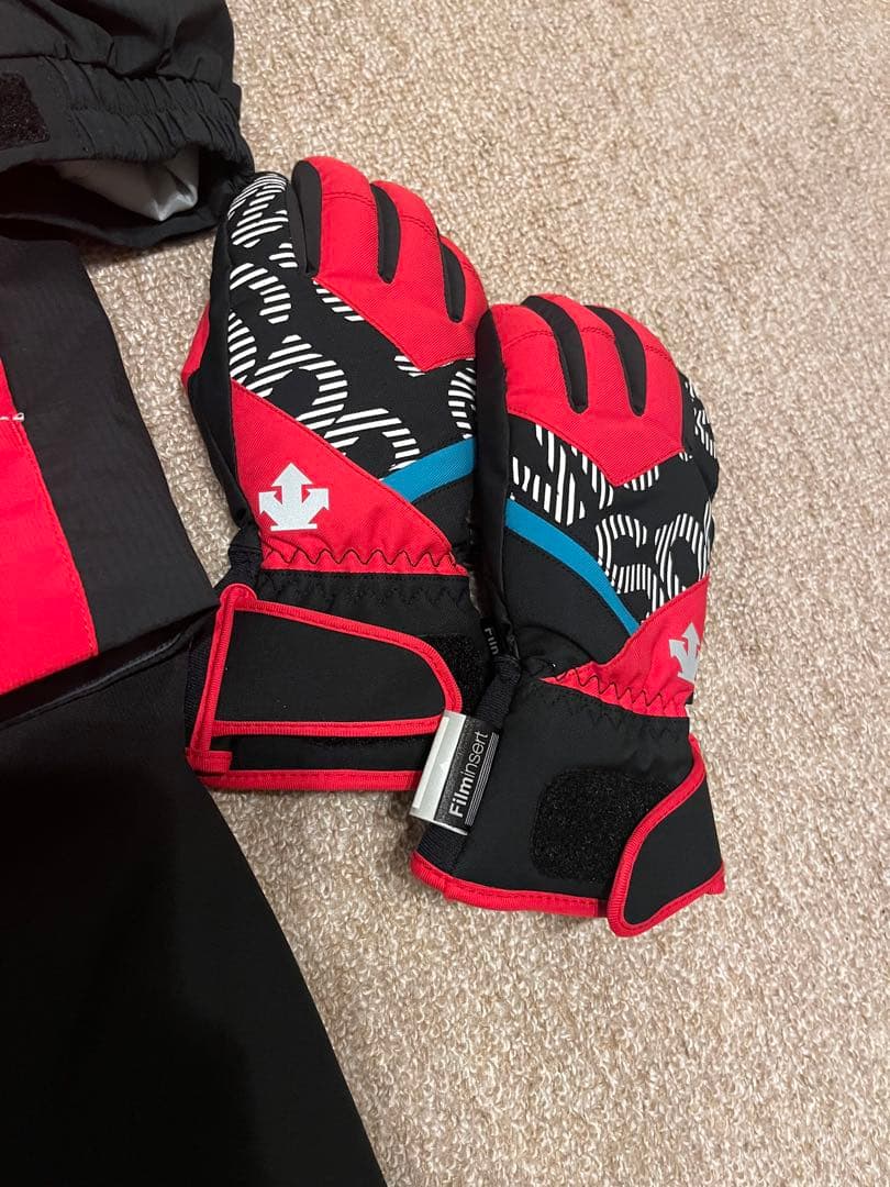 美品　DESCENTE デサント スキーウェア スノーボードウェア160