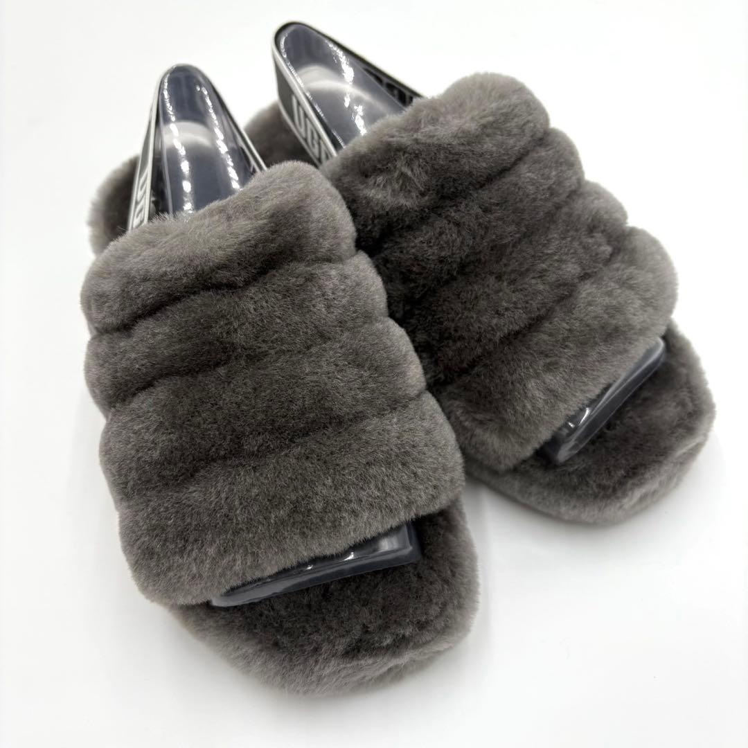 新品未使用✨️UGG アグ モコモコ サンダル チャコール 22cm レディース