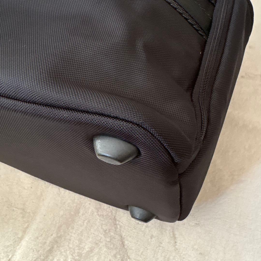 未使用級✨トゥミ ボストンバッグ ブラック 黒　2WAY チャーム