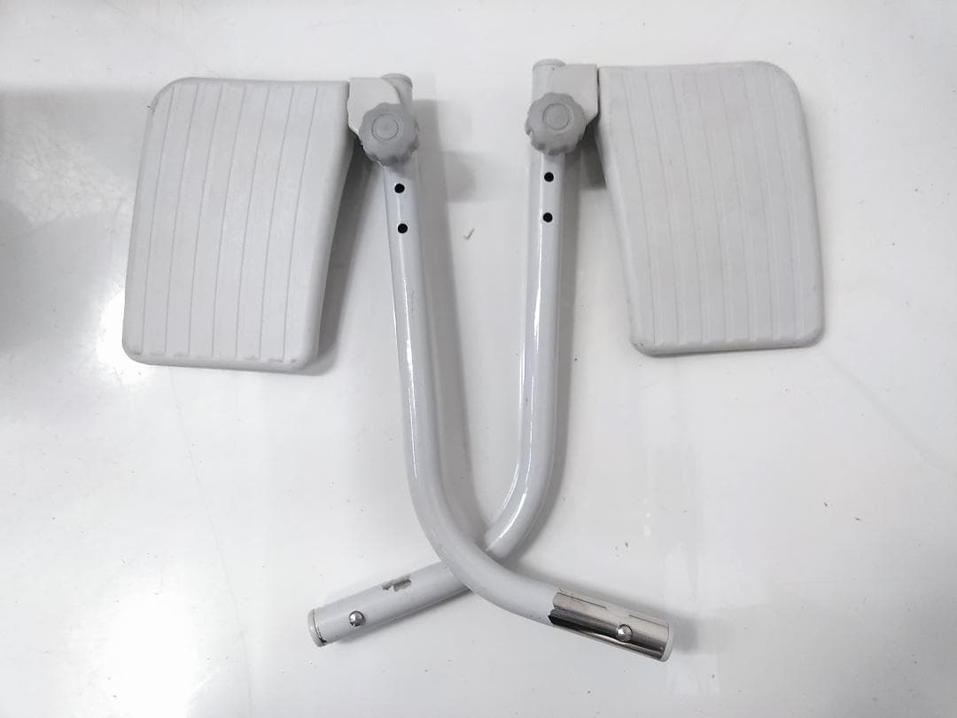 ウチエ 入浴用車椅子 シャワーラク 4輪自在 メッシュ背もたれ ブルー◆