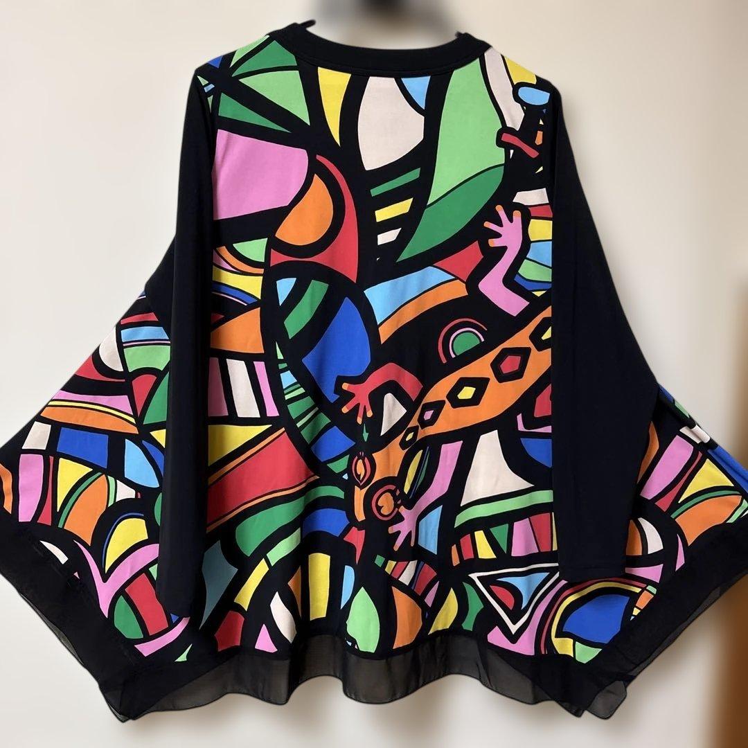 【新品未使用】✨トクコプルミエヴォル✨黒地に前開き陽気なカラフル柄のチュニック❣️