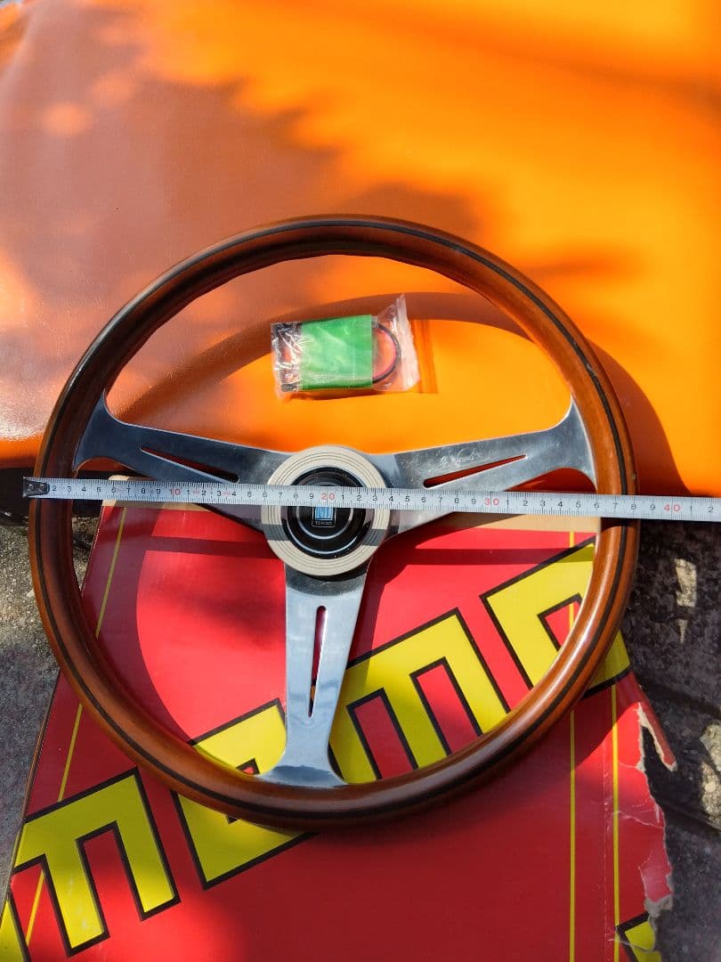 希少　ナルディ　ビンテージステアリング　クラッシックウッド