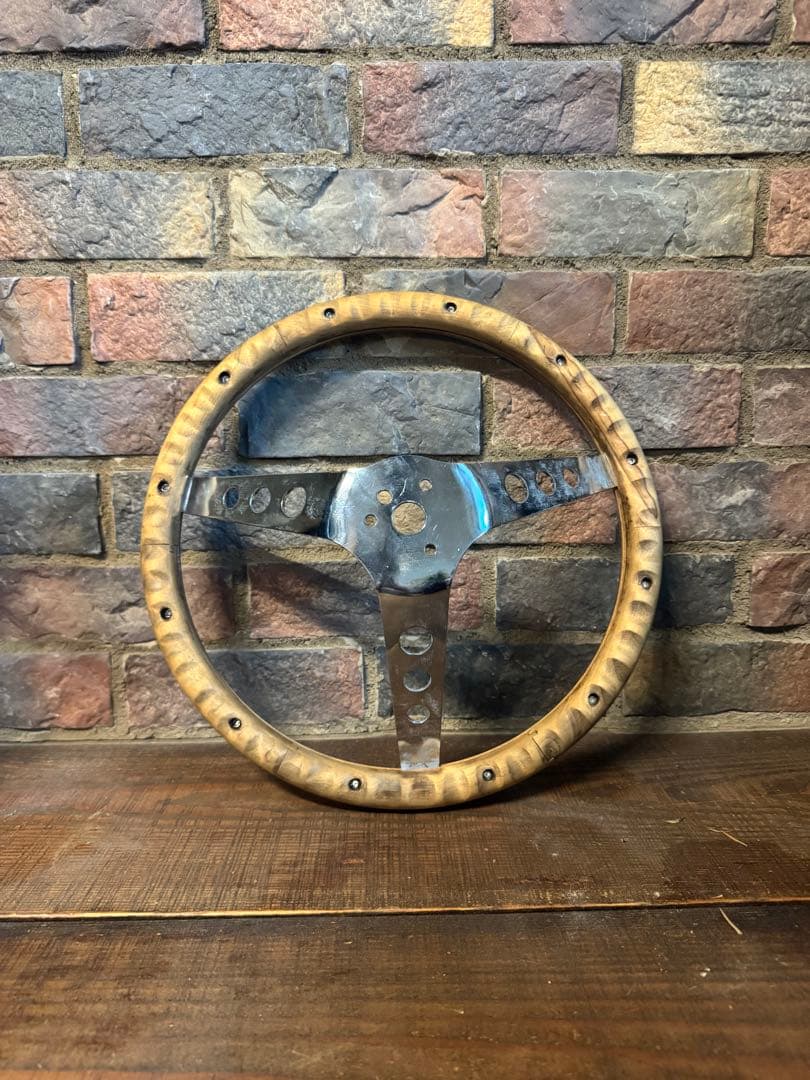 グラント ウッド製 3本スポーク ステアリングホイール