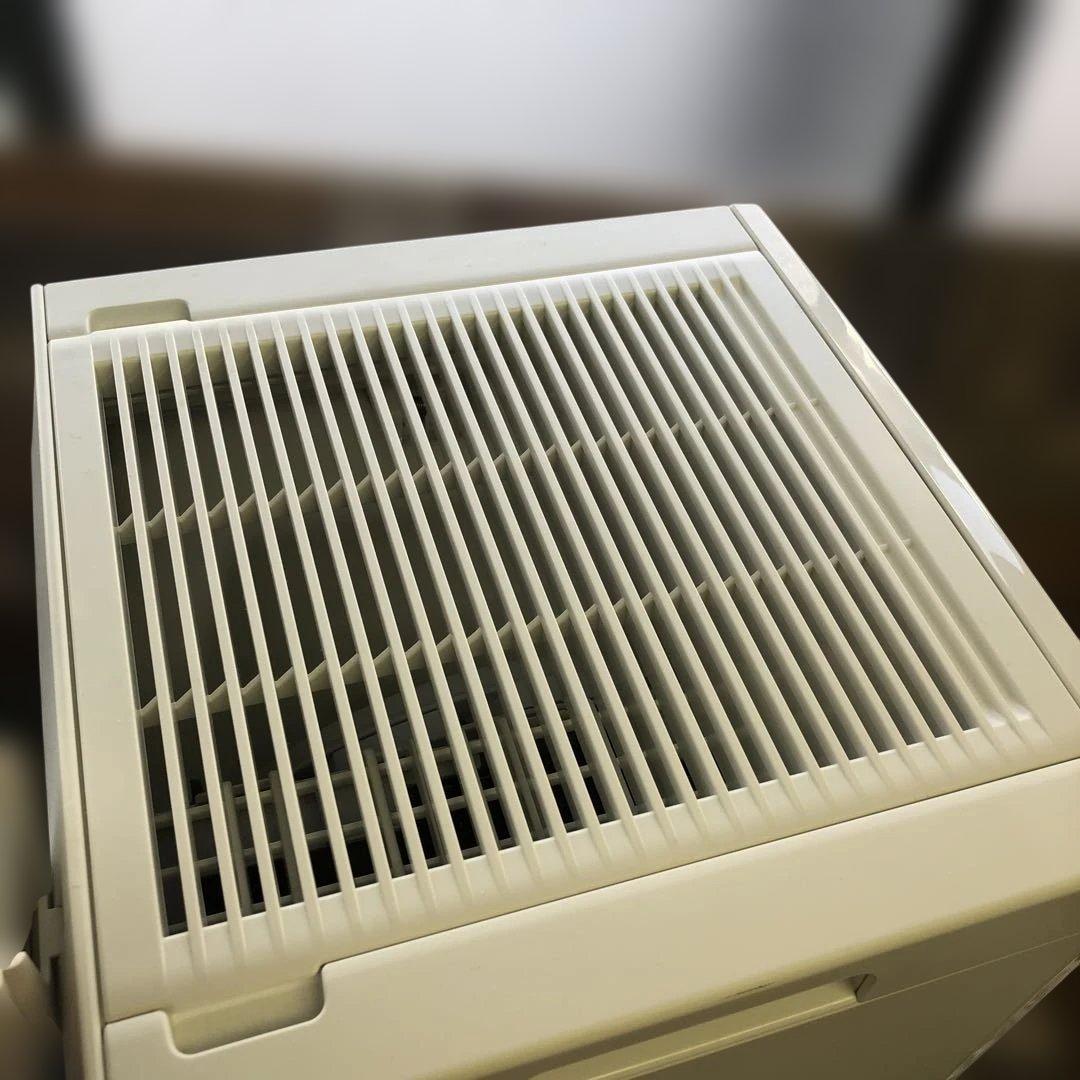 ダイキン 空気清浄機 MCK55YBK-W 2022年製　(160)