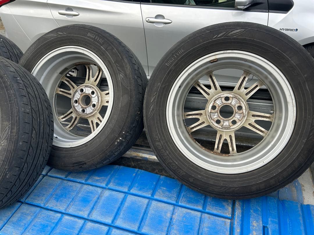 30プリウス　アルミホイール　ホイールキャップ