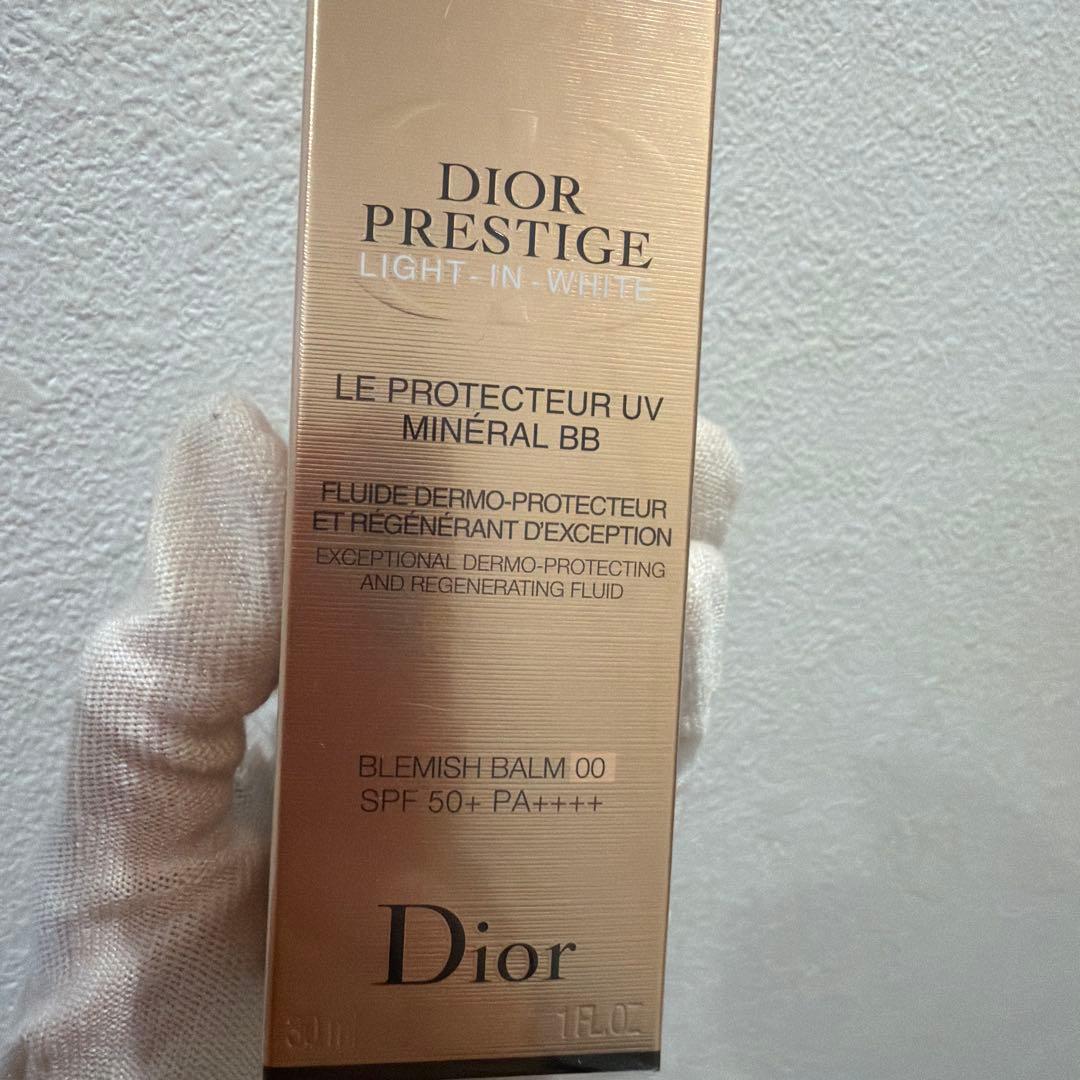 ディオール プレステージ ホワイト ル プロテクターUV ミネラル BB 00